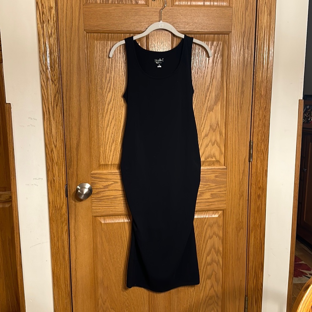 Simple Black Sleeveless Scoop Neck Maternity T-Shirt Dress- isabel mater…